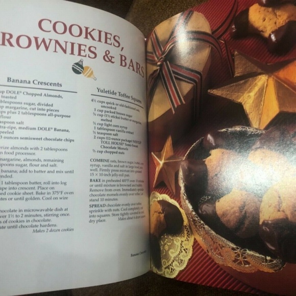 NEW Favorite Brand Name Christmas Collection Recipe Book Duncan Hines Nestle - Picture 5 of 9